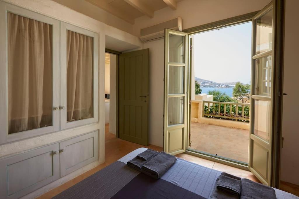 Ochre Dream, Beach Front & Sunset Villa Naousa Экстерьер фото