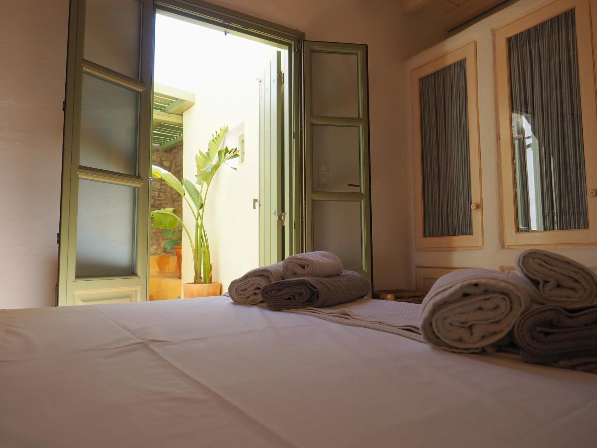 Ochre Dream, Beach Front & Sunset Villa Naousa Экстерьер фото
